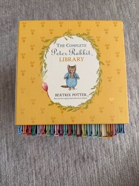 Beatrix Potter The Complete Peter Rabbit Library Boxed Set - Yellow